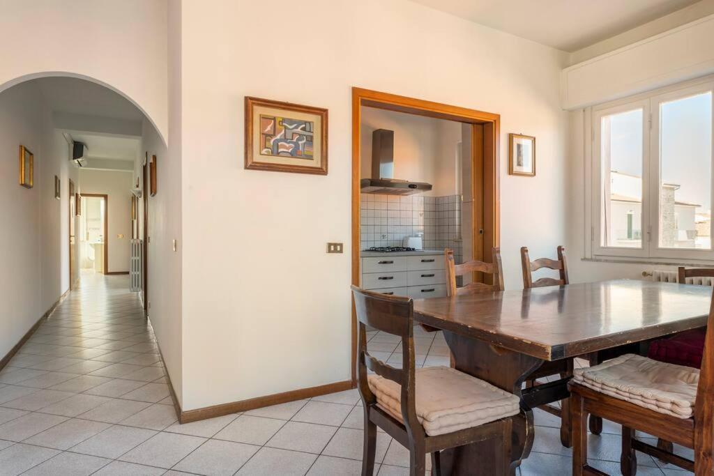 Chic Italian Escape - Casa Vacanze Lorusso Монтекатини-Терме Экстерьер фото