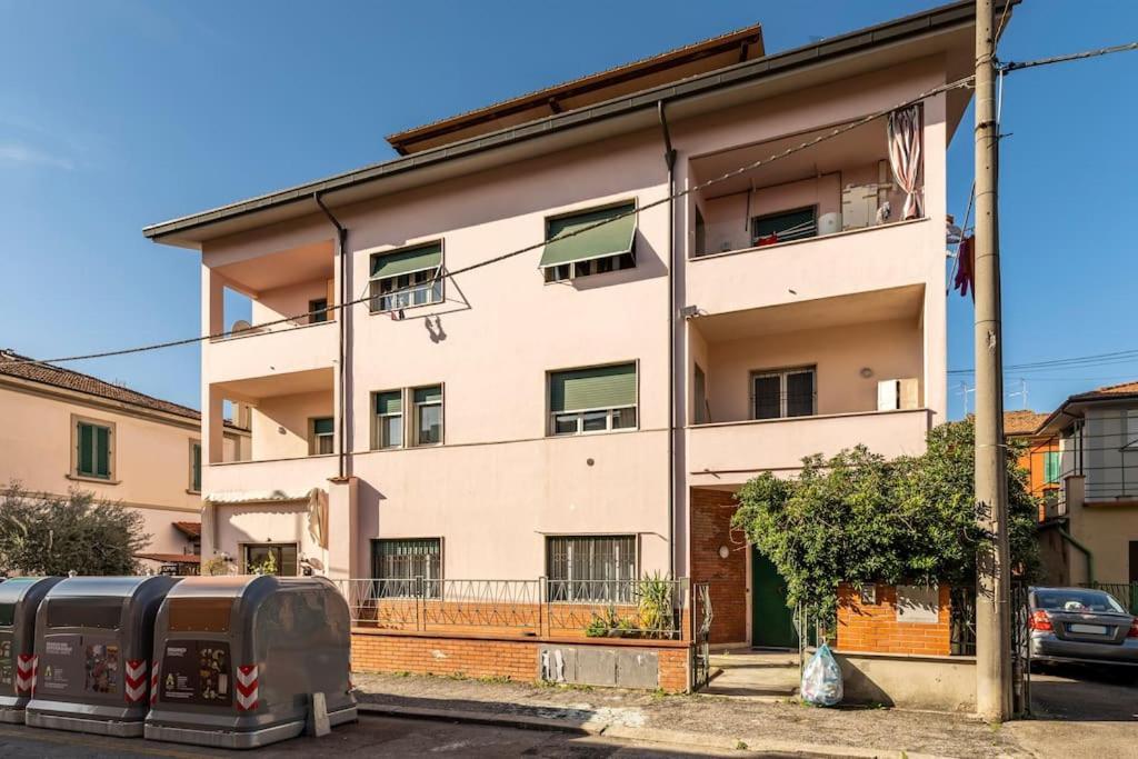 Chic Italian Escape - Casa Vacanze Lorusso Монтекатини-Терме Экстерьер фото